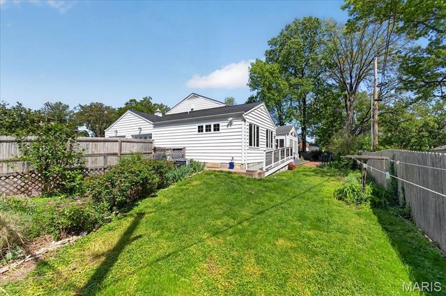 702 E Monroe Avenue, St Louis, MO 63122