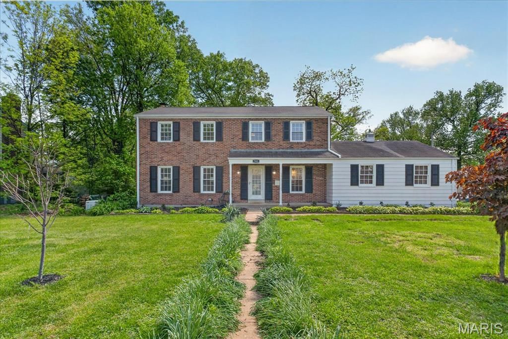702 E Monroe Avenue, St Louis, MO 63122