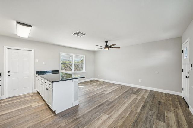 5428 BURLINGTON AVENUE N, St Petersburg, FL 33710