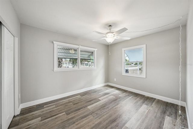 5428 BURLINGTON AVENUE N, St Petersburg, FL 33710