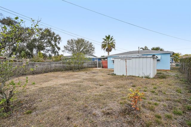 5428 BURLINGTON AVENUE N, St Petersburg, FL 33710