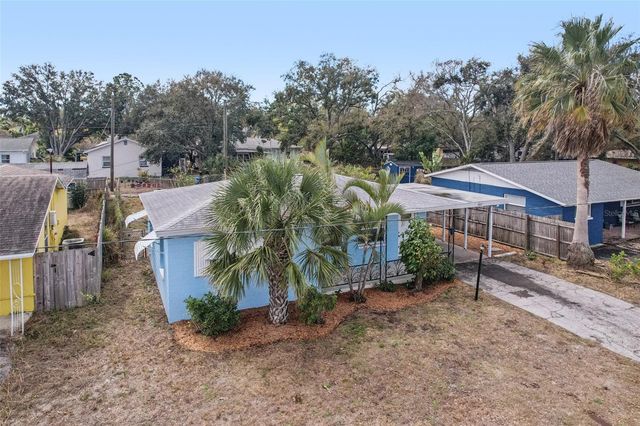 5428 BURLINGTON AVENUE N, St Petersburg, FL 33710