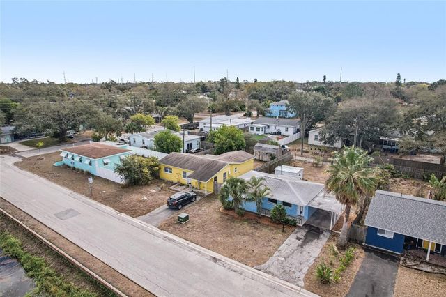 5428 BURLINGTON AVENUE N, St Petersburg, FL 33710