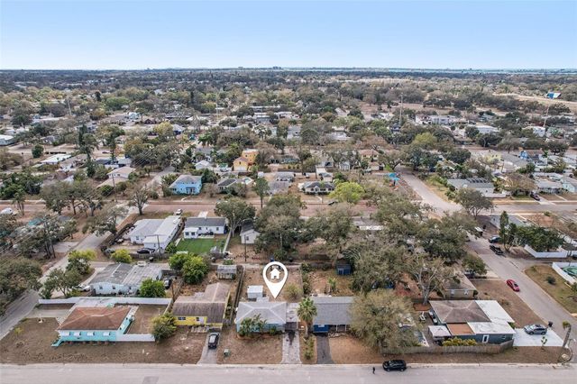 5428 BURLINGTON AVENUE N, St Petersburg, FL 33710