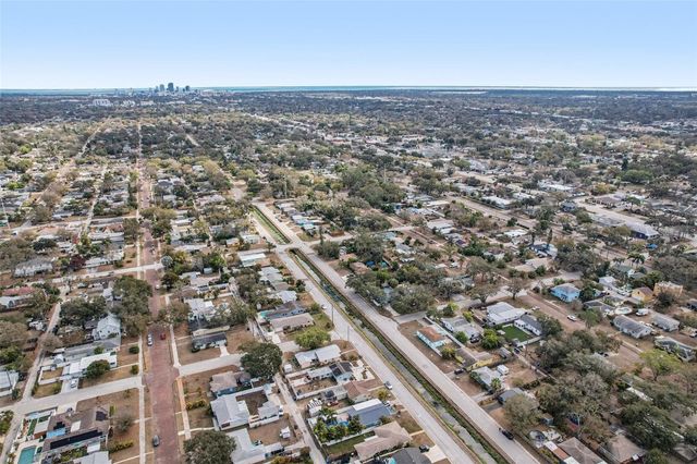 5428 BURLINGTON AVENUE N, St Petersburg, FL 33710