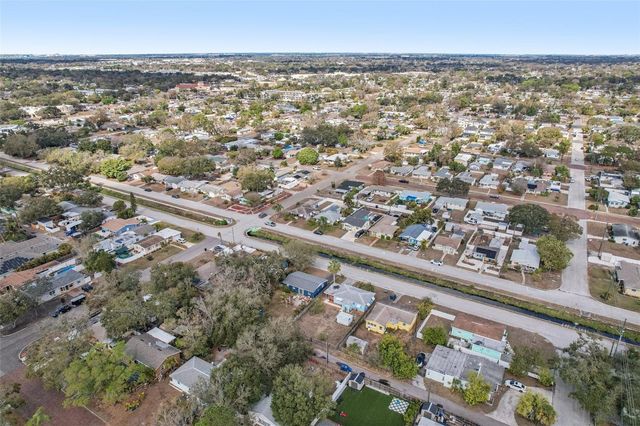 5428 BURLINGTON AVENUE N, St Petersburg, FL 33710