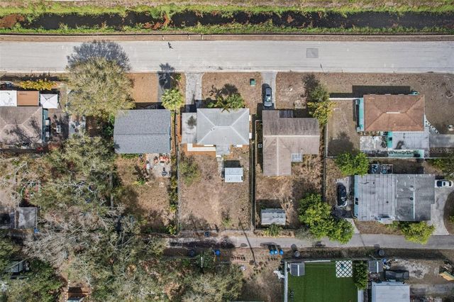 5428 BURLINGTON AVENUE N, St Petersburg, FL 33710