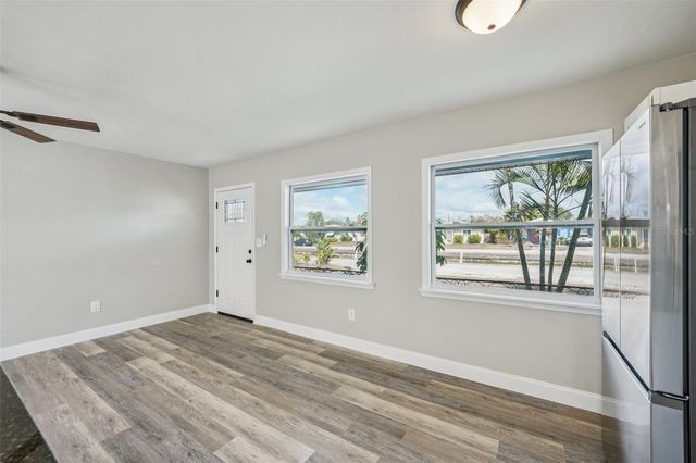 5428 BURLINGTON AVENUE N, St Petersburg, FL 33710