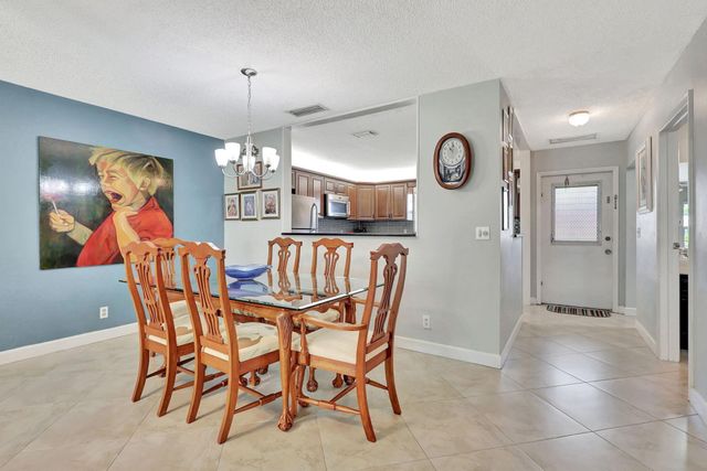 165 Amherst Lane, Lake Worth, FL 33467