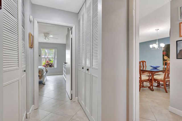 165 Amherst Lane, Lake Worth, FL 33467