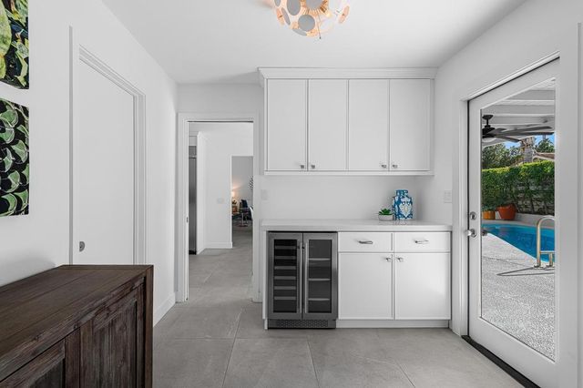 2997 E Alta Loma Drive, Palm Springs, CA 92264