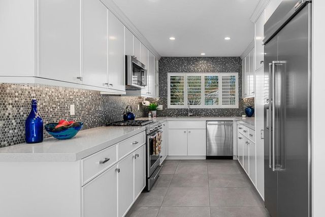 2997 E Alta Loma Drive, Palm Springs, CA 92264