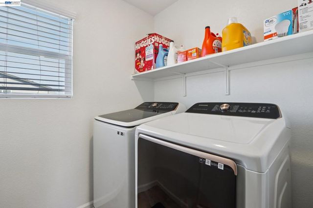 1449 Dorona Ln, Manteca, CA 95336