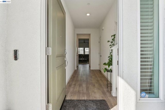 1449 Dorona Ln, Manteca, CA 95336