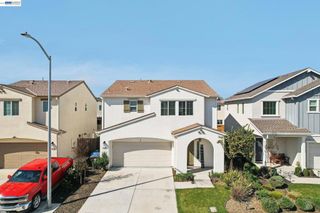1449 Dorona Ln, Manteca, CA 95336
