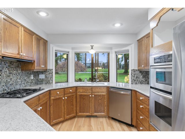 3007 Se SPYGLASS Dr, Vancouver, WA 98683