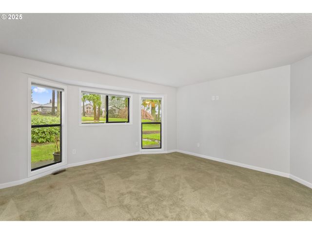 3007 Se SPYGLASS Dr, Vancouver, WA 98683