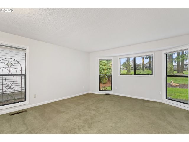 3007 Se SPYGLASS Dr, Vancouver, WA 98683