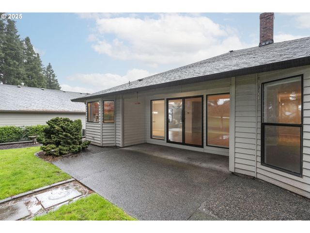 3007 Se SPYGLASS Dr, Vancouver, WA 98683