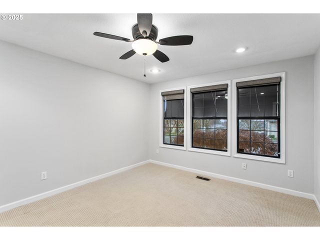 3007 Se SPYGLASS Dr, Vancouver, WA 98683