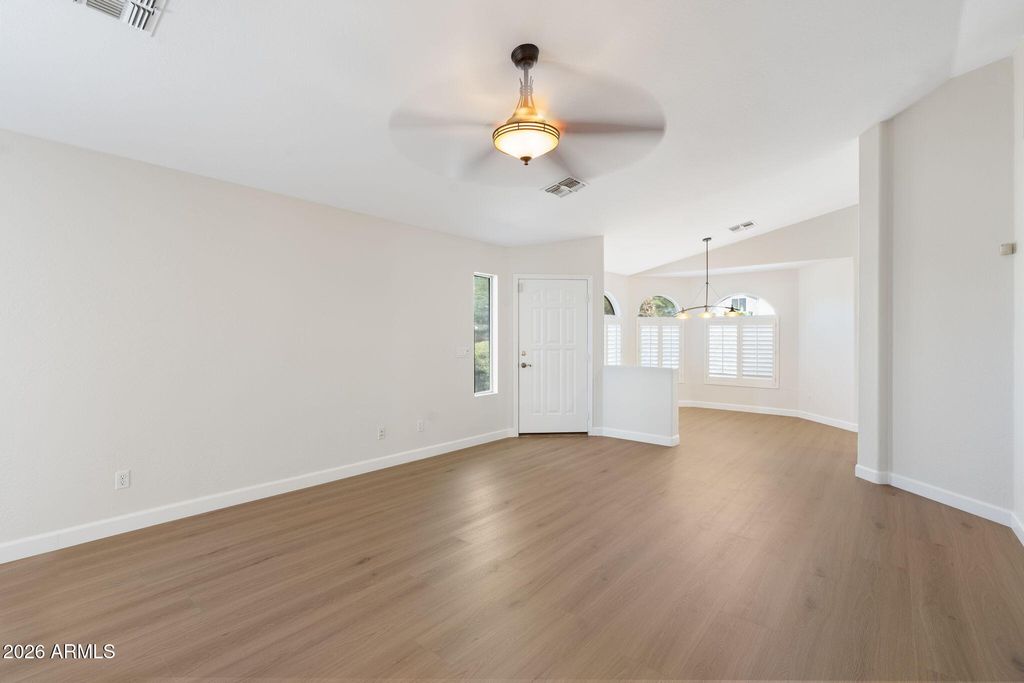 4315 E GLENHAVEN Drive, Phoenix, AZ 85048 — photo 5