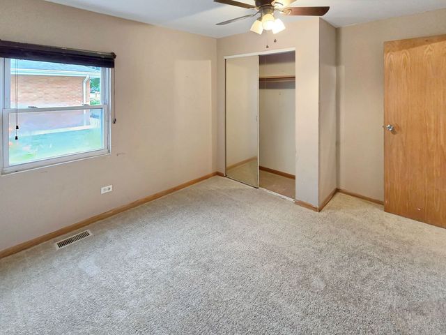 16621 84th Avenue, Tinley Park, IL 60477