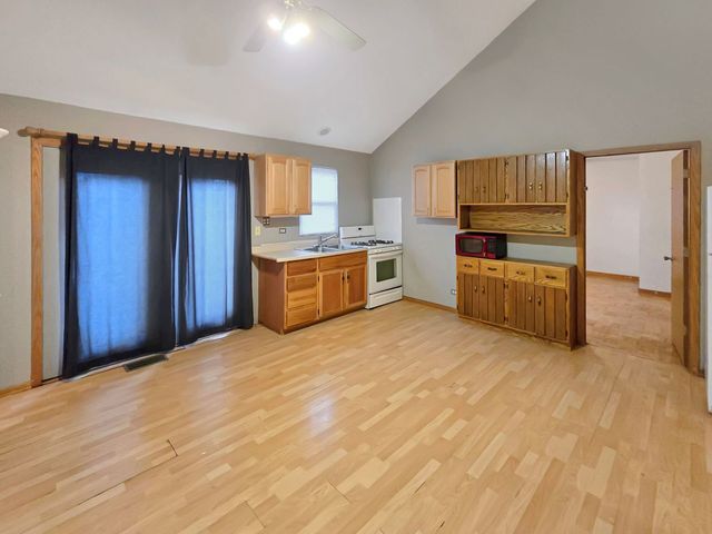 16621 84th Avenue, Tinley Park, IL 60477