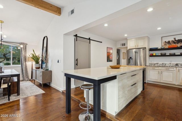 6119 E CARNATION Circle, Phoenix, AZ 85018