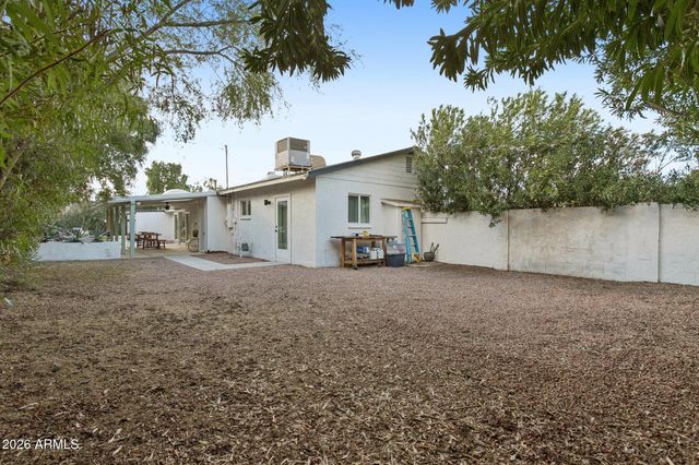 6119 E CARNATION Circle, Phoenix, AZ 85018