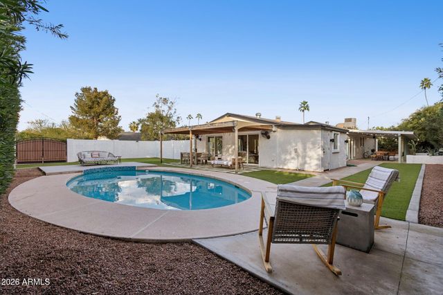 6119 E CARNATION Circle, Phoenix, AZ 85018