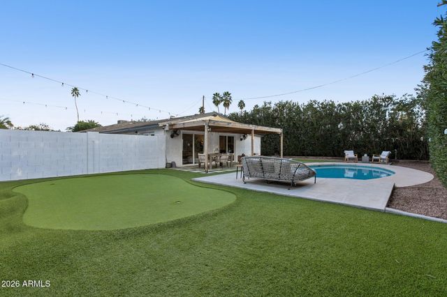 6119 E CARNATION Circle, Phoenix, AZ 85018