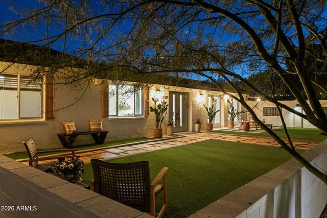 6119 E CARNATION Circle, Phoenix, AZ 85018