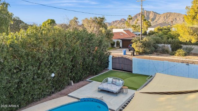 6119 E CARNATION Circle, Phoenix, AZ 85018