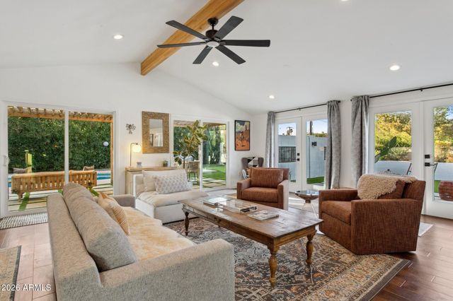 6119 E CARNATION Circle, Phoenix, AZ 85018