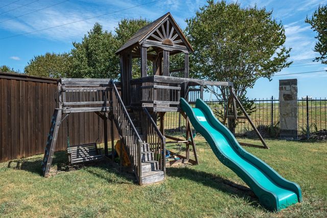 107 Stoneridge Drive, Crandall, TX 75114