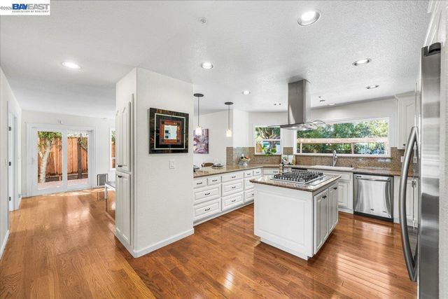 4482 Guilford, Livermore, CA 94550