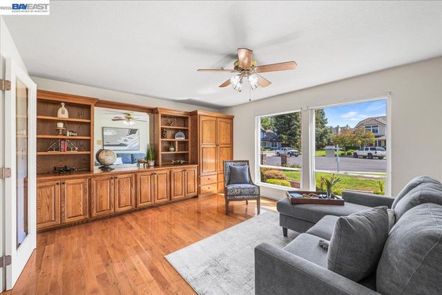4482 Guilford, Livermore, CA 94550