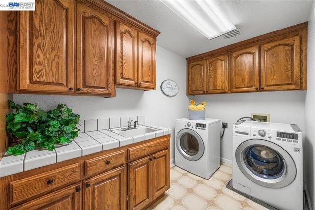 4482 Guilford, Livermore, CA 94550
