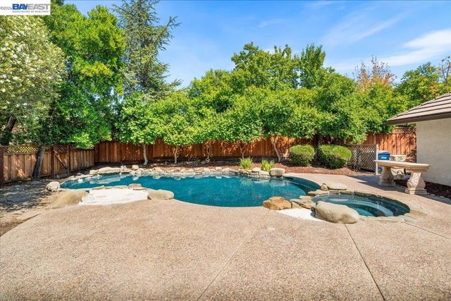 4482 Guilford, Livermore, CA 94550