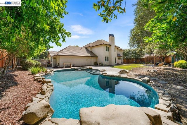 4482 Guilford, Livermore, CA 94550
