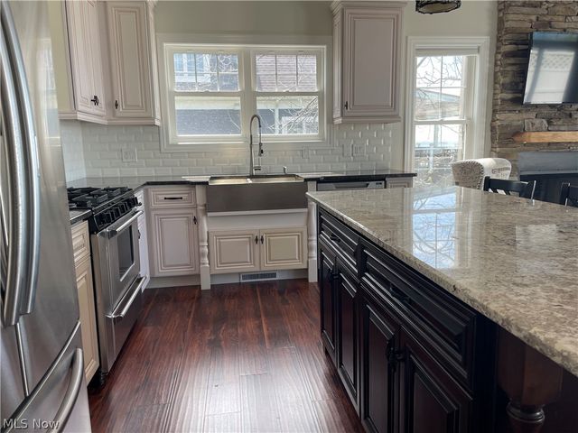 35685 Galalina Boulevard, Eastlake, OH 44095