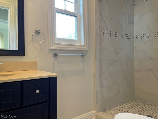 35685 Galalina Boulevard, Eastlake, OH 44095