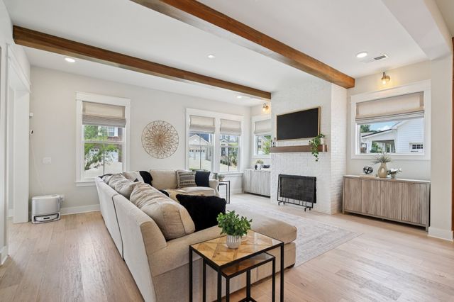 1032 Pebble Run Rd, Hendersonville, TN 37075