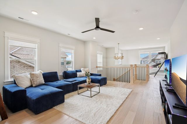 1032 Pebble Run Rd, Hendersonville, TN 37075