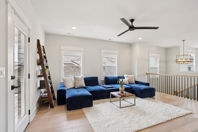 1032 Pebble Run Rd, Hendersonville, TN 37075