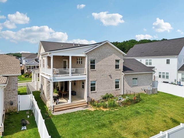 1032 Pebble Run Rd, Hendersonville, TN 37075