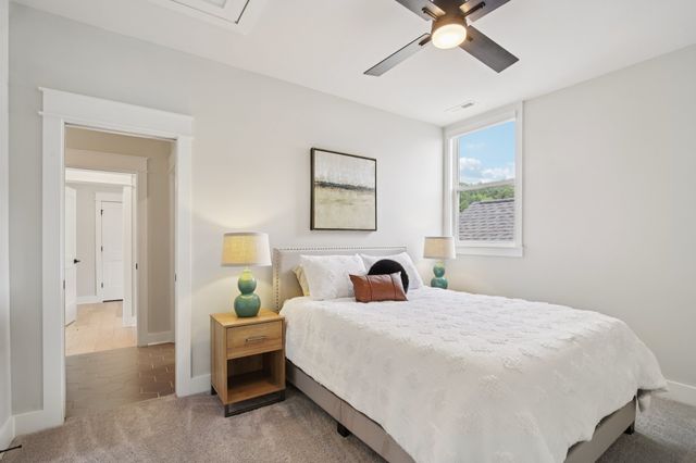 1032 Pebble Run Rd, Hendersonville, TN 37075