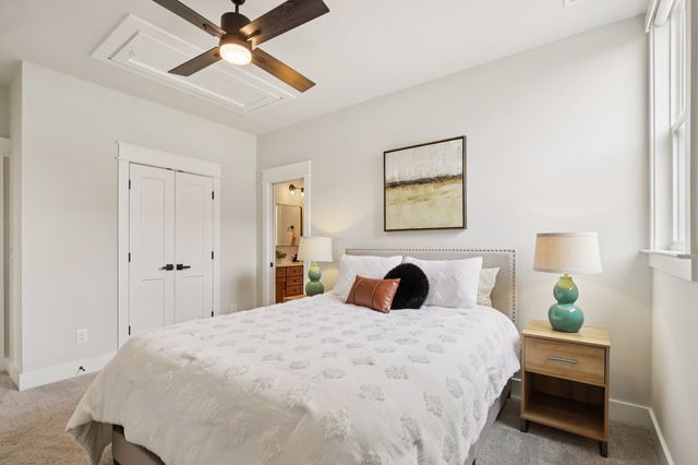 1032 Pebble Run Rd, Hendersonville, TN 37075