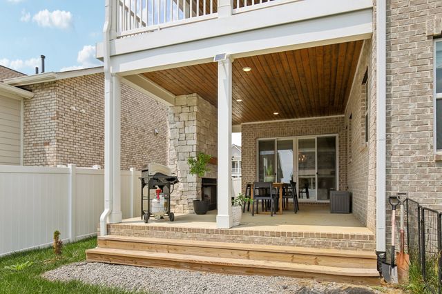 1032 Pebble Run Rd, Hendersonville, TN 37075