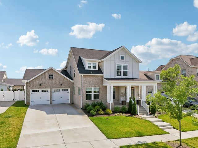 1032 Pebble Run Rd, Hendersonville, TN 37075